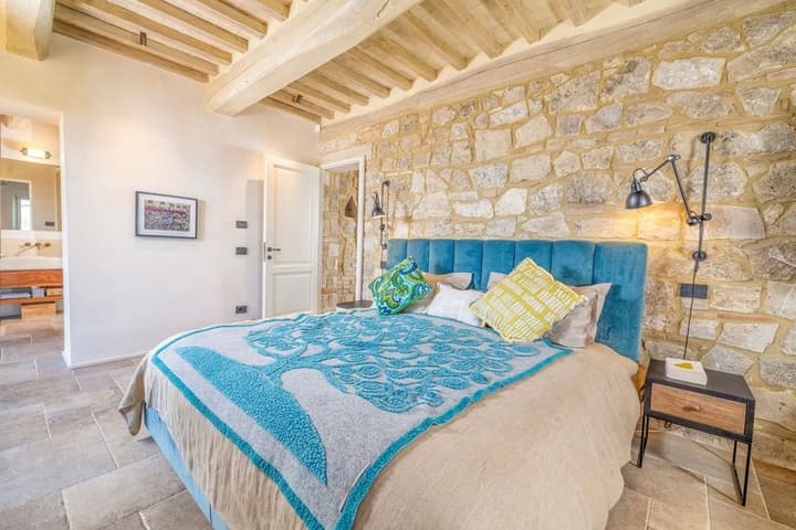 Val d’Orcia Villa photo 3