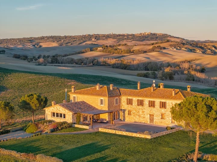 Val d’Orcia Villa photo 14